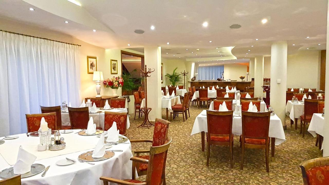 Hotel Amaryllis Swarzedz Ngoại thất bức ảnh